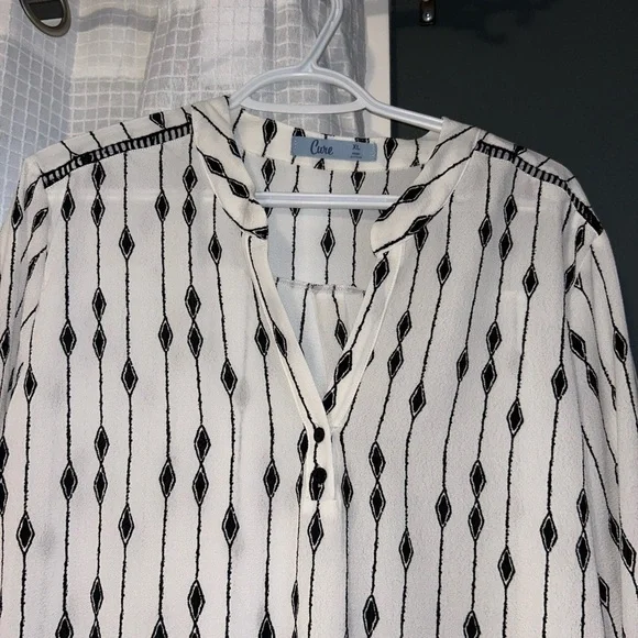 Cure Blouse - Picture 2 of 9